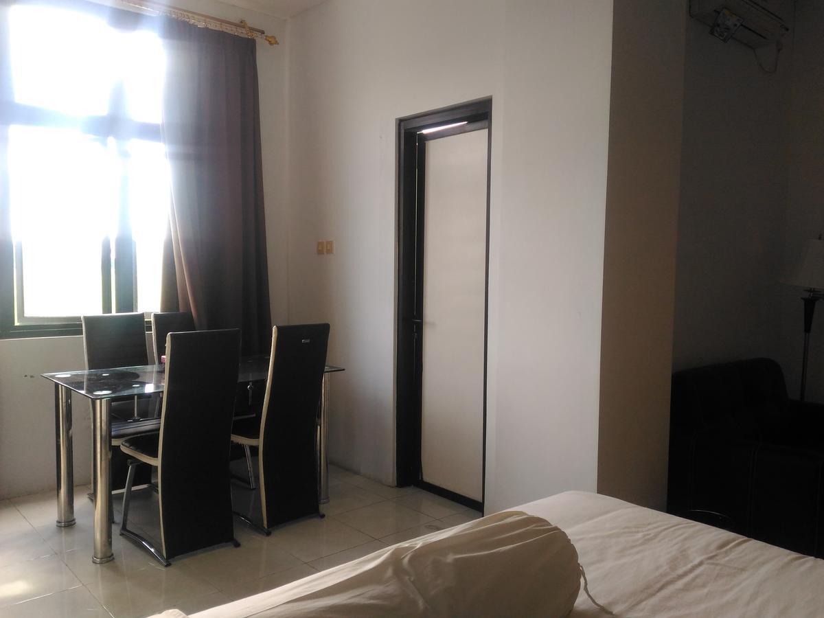 Grand Royal Taliwang Hotel Bagian luar foto