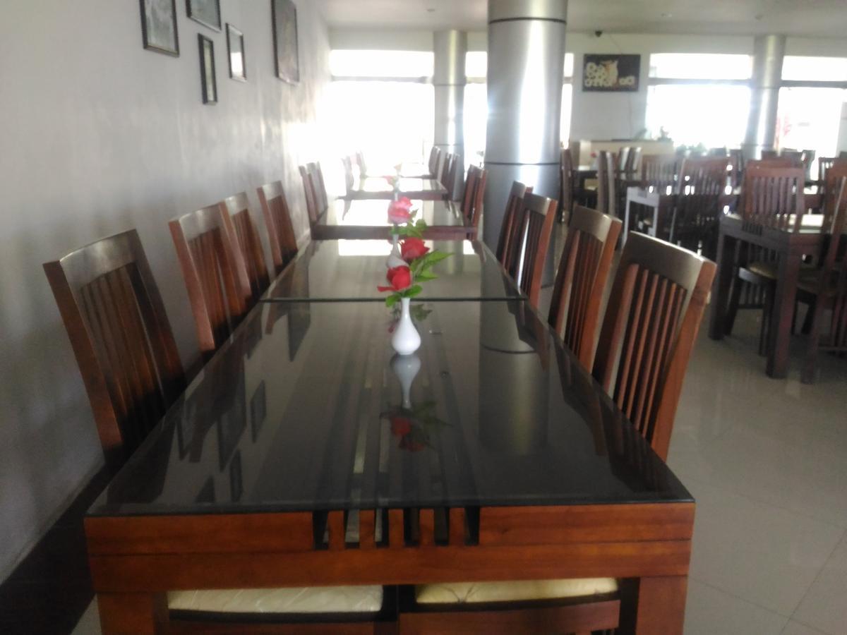 Grand Royal Taliwang Hotel Bagian luar foto
