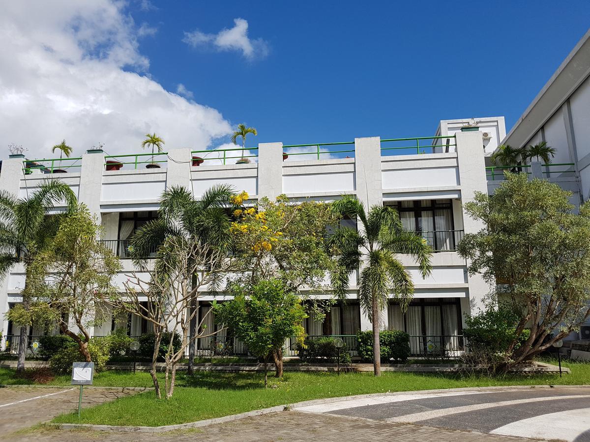 Grand Royal Taliwang Hotel Bagian luar foto