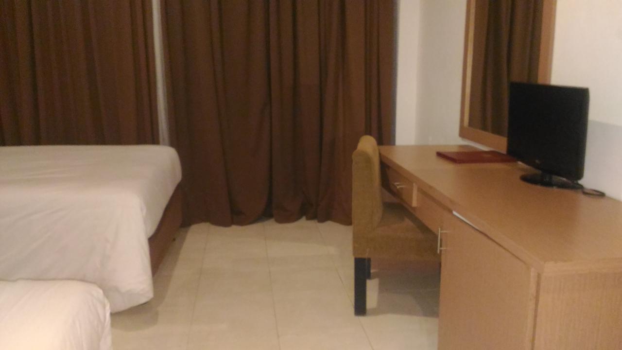 Grand Royal Taliwang Hotel Ruang foto