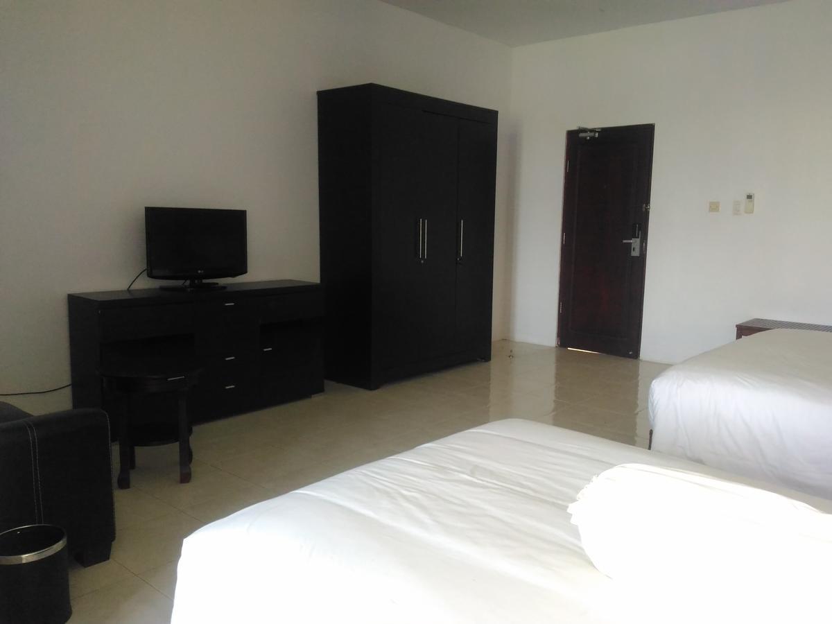 Grand Royal Taliwang Hotel Ruang foto