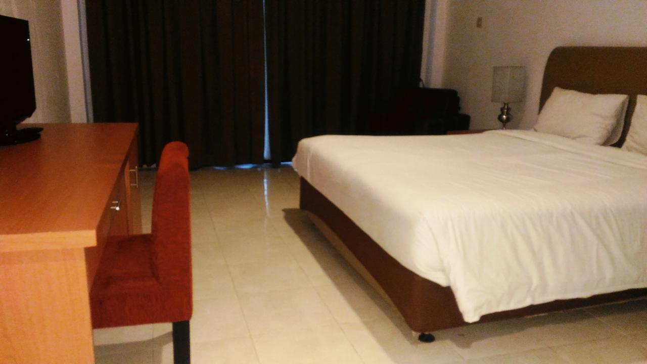 Grand Royal Taliwang Hotel Ruang foto